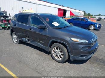  Salvage Jeep Cherokee