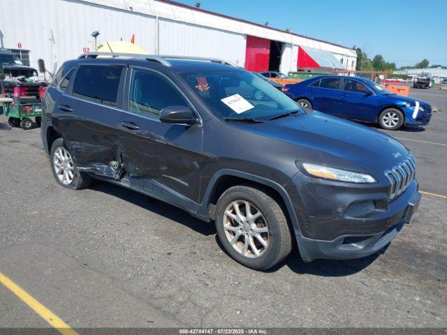  Salvage Jeep Cherokee