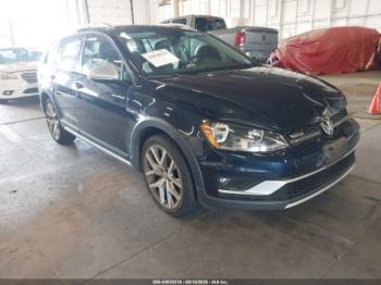  Salvage Volkswagen Golf