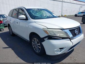  Salvage Nissan Pathfinder