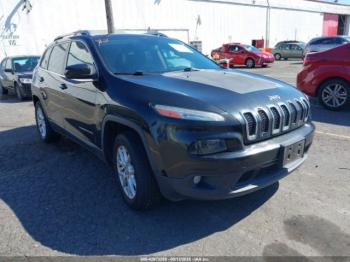  Salvage Jeep Cherokee