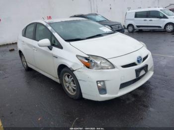  Salvage Toyota Prius