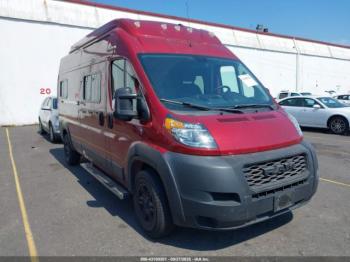  Salvage Winnebago Sil