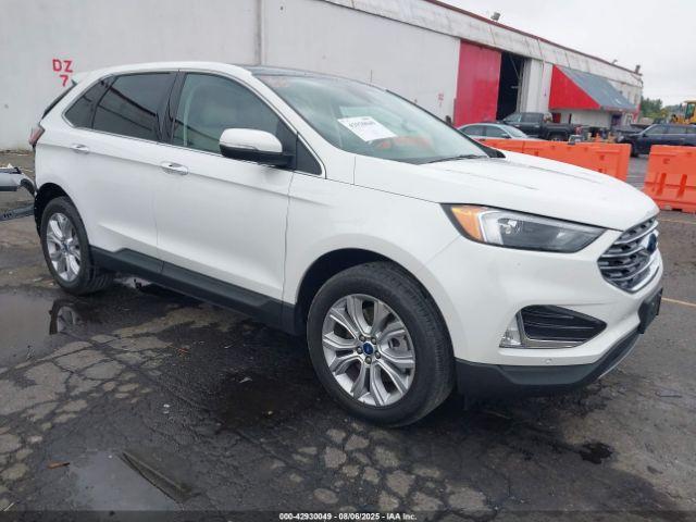  Salvage Ford Edge