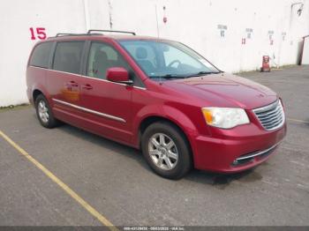  Salvage Chrysler Town & Country