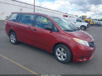 Salvage Toyota Sienna