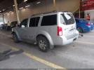 Nissan Pathfinder Silver Image 4