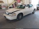 Lincoln Towncar Signature Limited Image 3