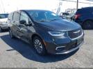 Chrysler Pacifica Touring L Image 1