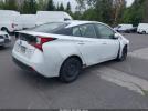 Toyota Prius L Image 5