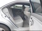 Toyota Camry Le Image 4