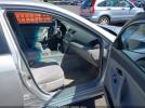 Toyota Camry Le Image 5
