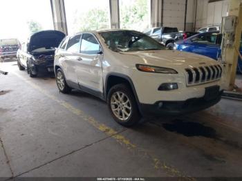  Salvage Jeep Cherokee