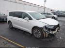 Chrysler Pacifica Touring L Image 1