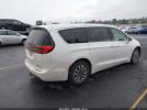 Chrysler Pacifica Touring L Image 10