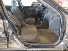Toyota Camry Le Image 5