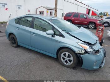  Salvage Toyota Prius