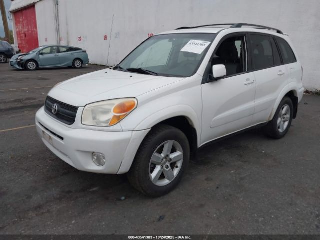 Toyota RAV4 Image 9