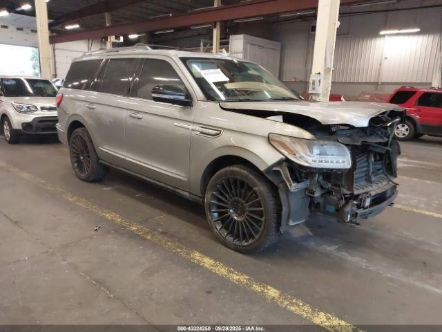  Salvage Lincoln Navigator