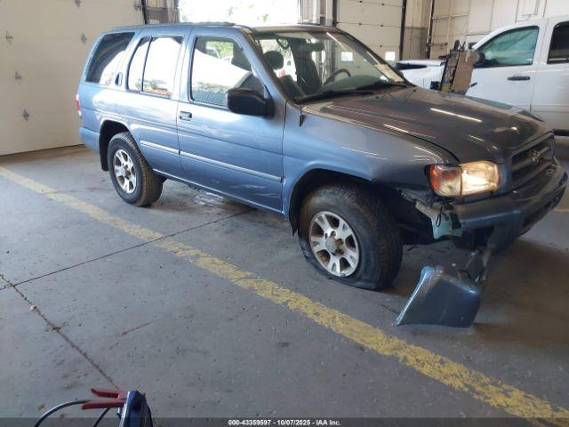  Salvage Nissan Pathfinder