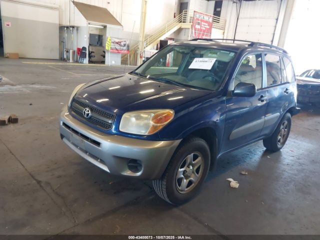 Toyota RAV4 Image 12