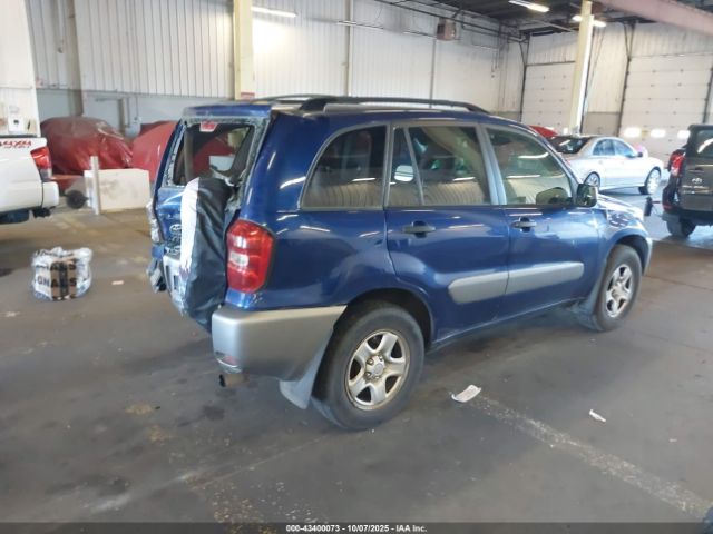 Toyota RAV4 Image 16