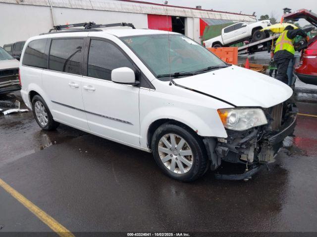  Salvage Chrysler Town & Country