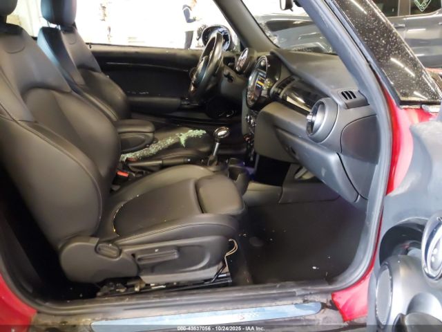 MINI Convertible Cooper S Image 4