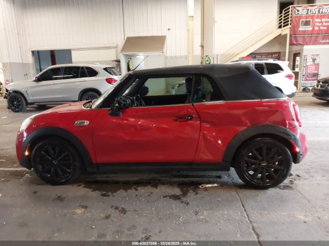 MINI Convertible Cooper S Image 11