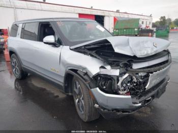  Salvage Rivian R1s