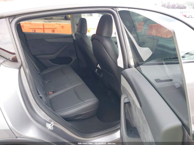 Tesla Model Y Image 3