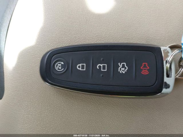 Ford Taurus Sel Image 11