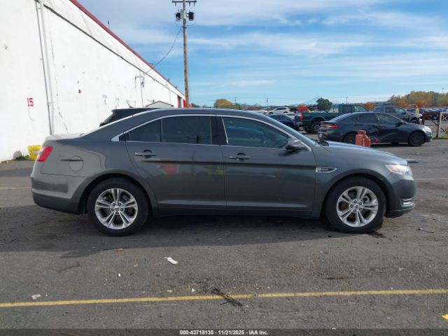Ford Taurus Sel Image 10