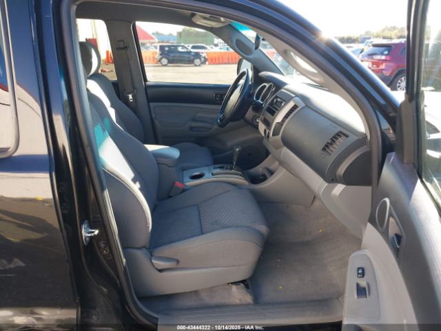 Toyota Tacoma Prerunner V6 Image 15