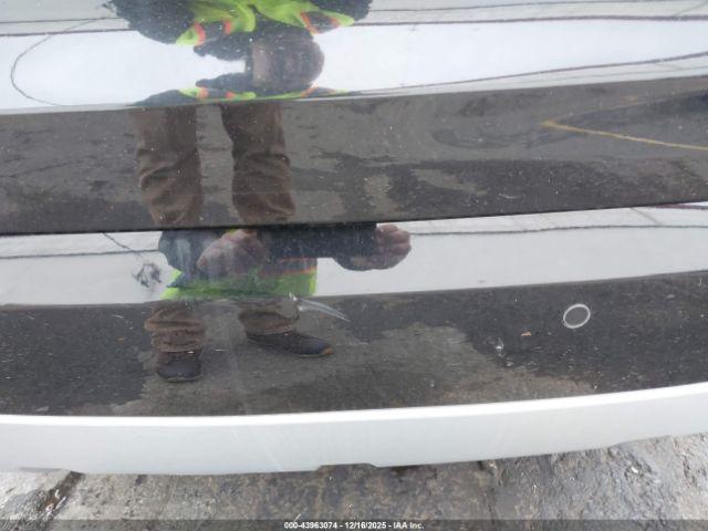 Land Rover Discovery Hse Image 12