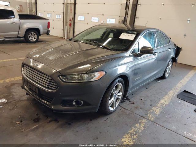 Ford Fusion Titanium Image 4