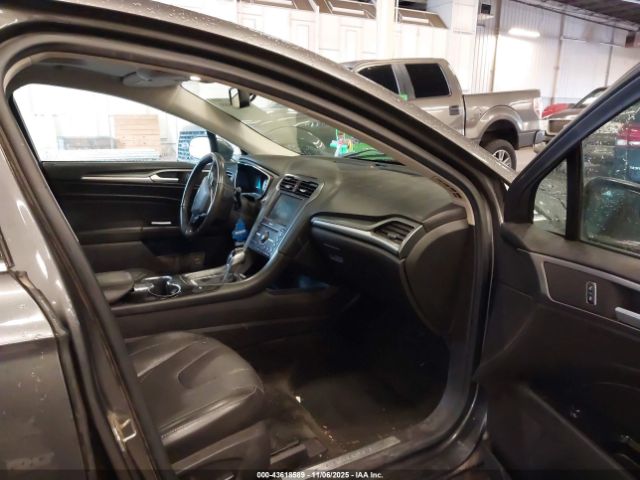 Ford Fusion Titanium Image 5