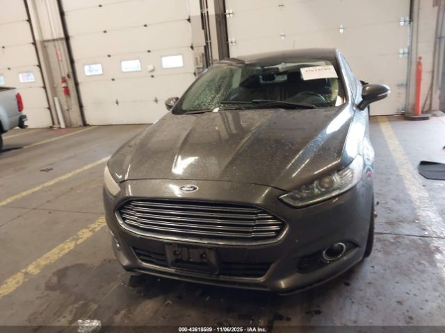 Ford Fusion Titanium Image 16