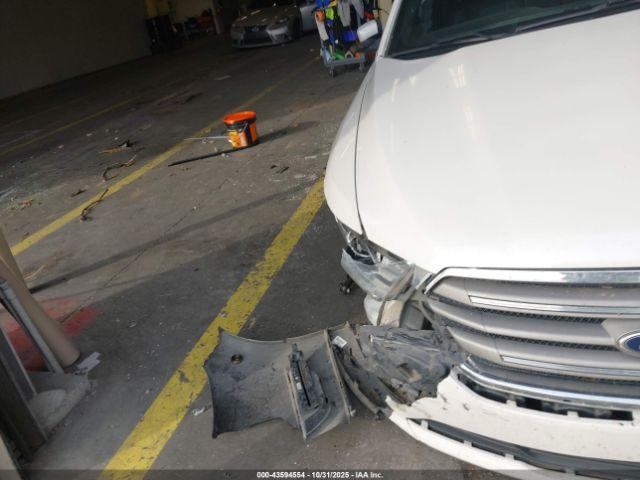 Ford Taurus Sel Image 5