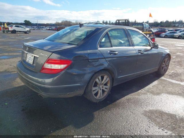 Mercedes-Benz C-Class Image 3