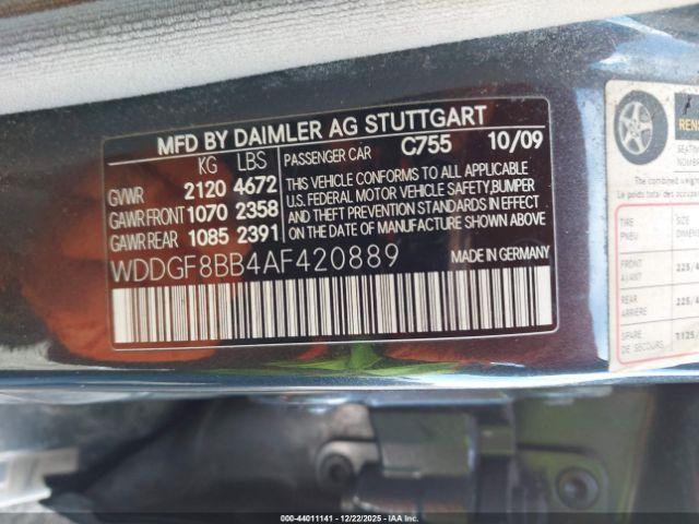 Mercedes-Benz C-Class Image 10