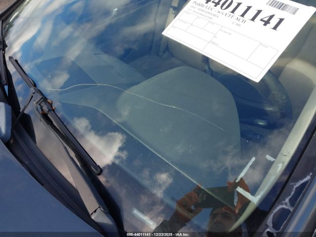 Mercedes-Benz C-Class Image 12