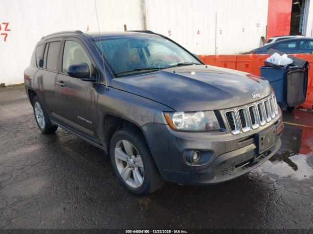 Salvage Jeep Compass