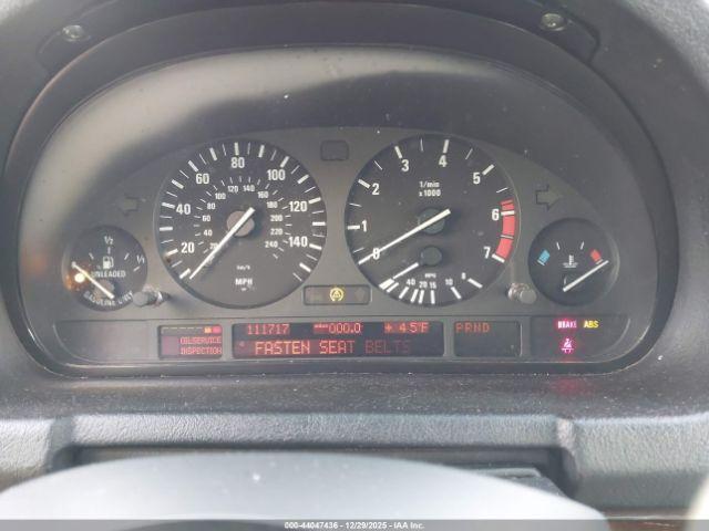 BMW X Series 4.4i Image 6