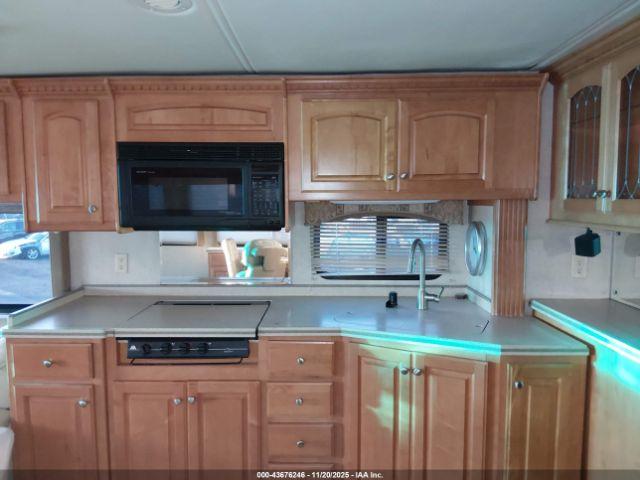 Freightliner Chassis X Line Motor Home Image 14