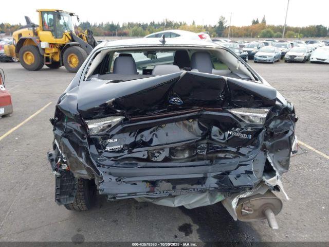 Toyota Corolla Hybrid Le Image 7
