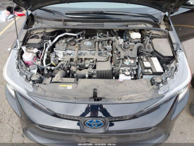 Toyota Corolla Hybrid Le Image 13