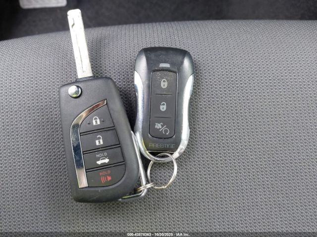 Toyota Corolla Hybrid Le Image 10