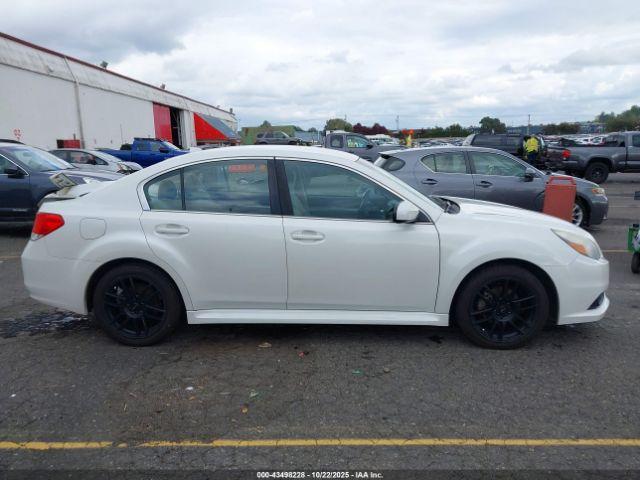 Subaru Legacy 2.5i Premium Image 17