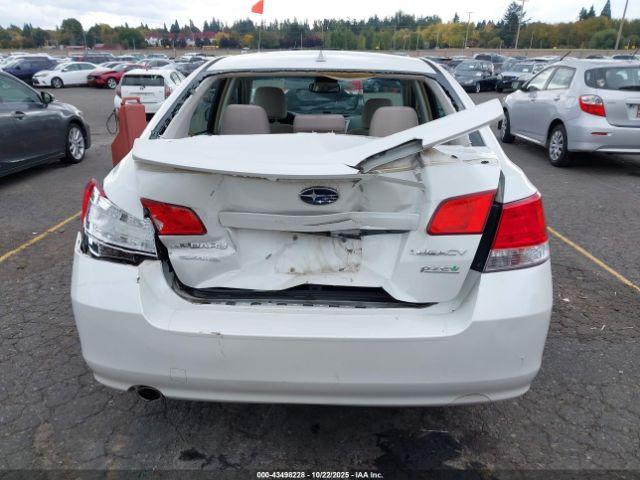 Subaru Legacy 2.5i Premium Image 15